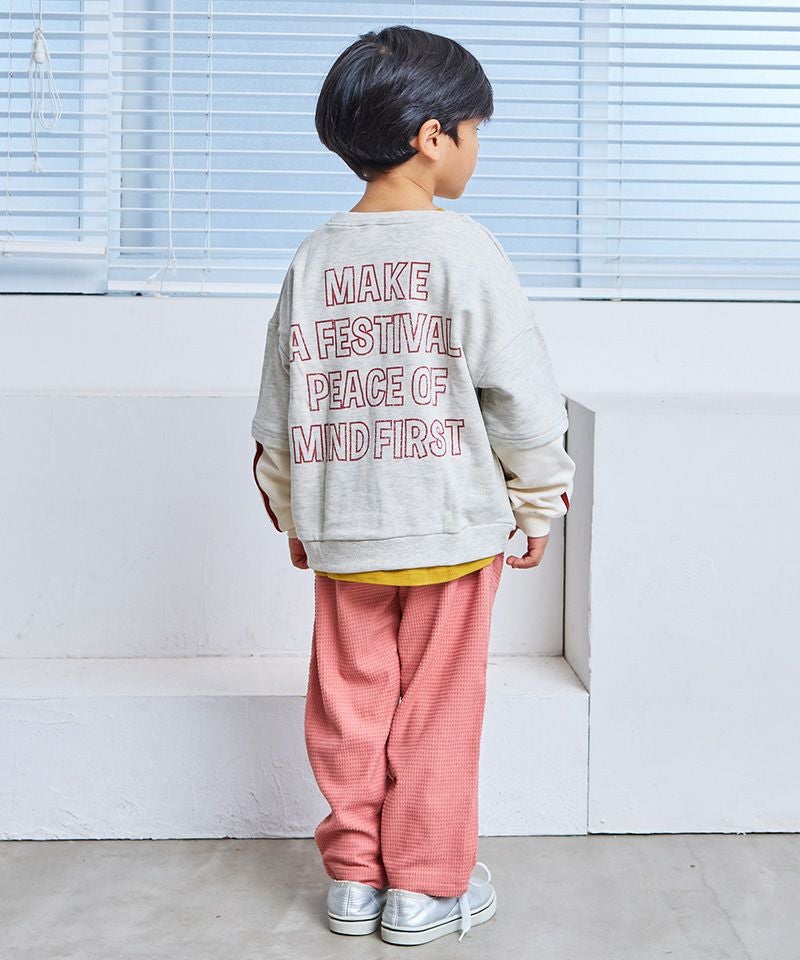 裏毛恐竜スパンコール刺繍袖フェイクレイヤード風トレーナー／一部店舗