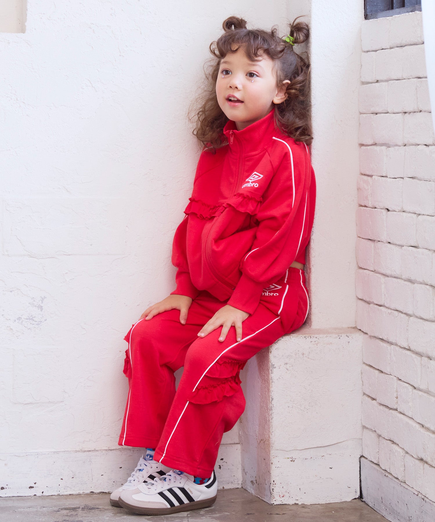 Umbro】【別注】 裏毛フリルジャケット/100-120cm ｜ アウター